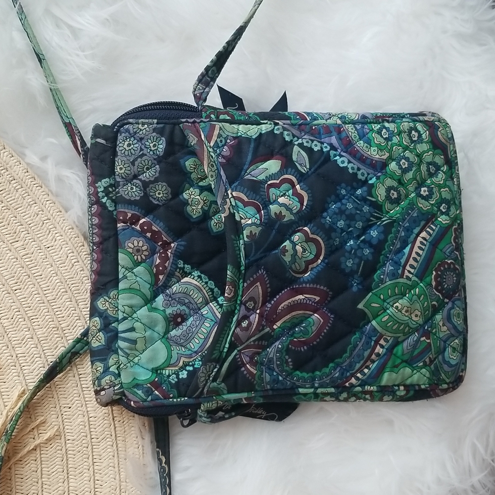 VERA BRADLEY CROSSBODY DISCONTINUED BAG - Picture 10 of 14